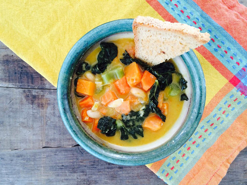 Tuscan Kale & Cannellini Soup
