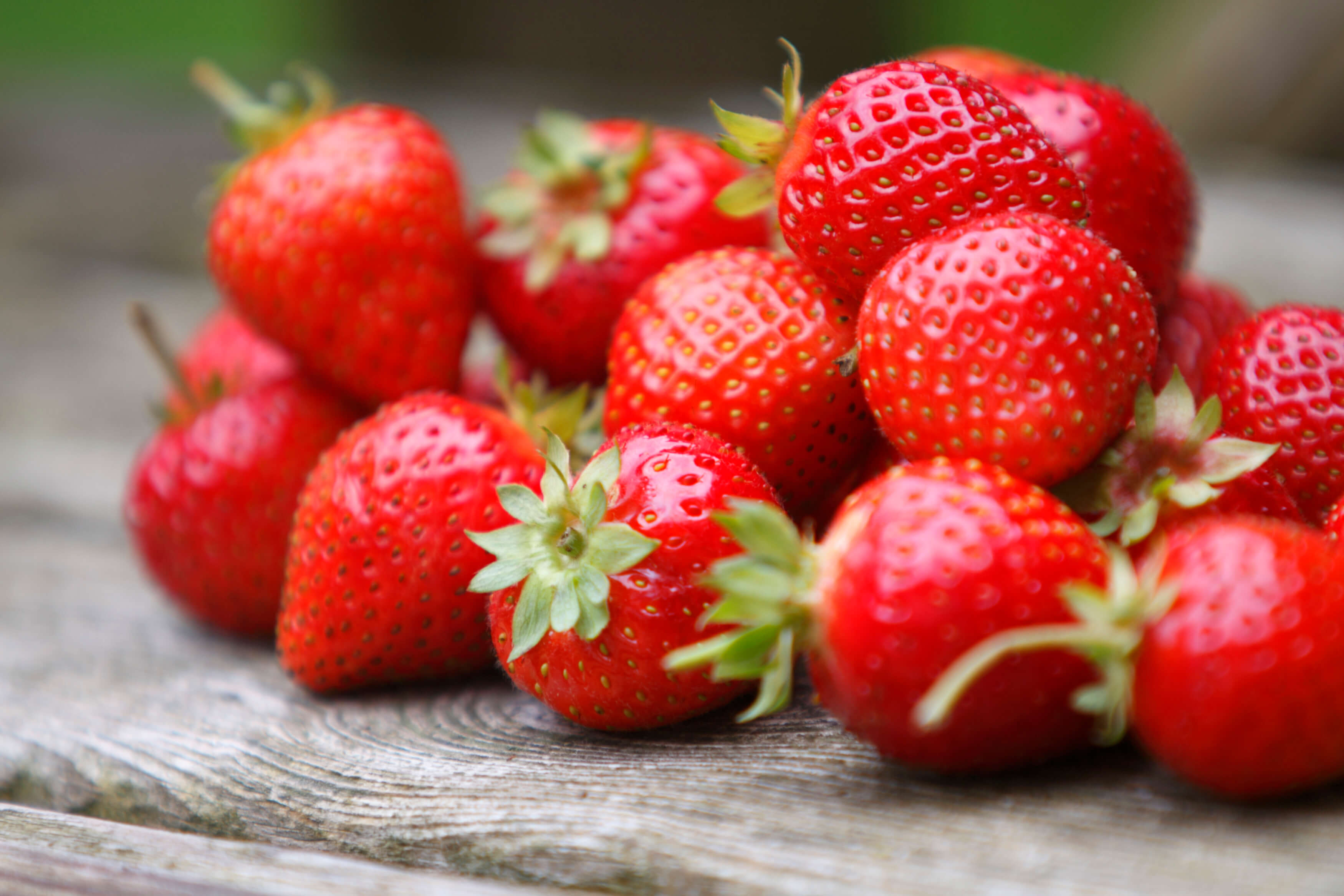 Spring vegetables and fruits: strawberries