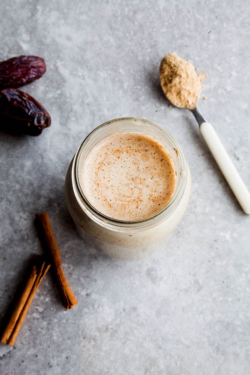 almond cinnamon maca root smoothie