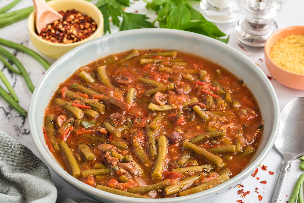 Braised Green Beans Puttanesca