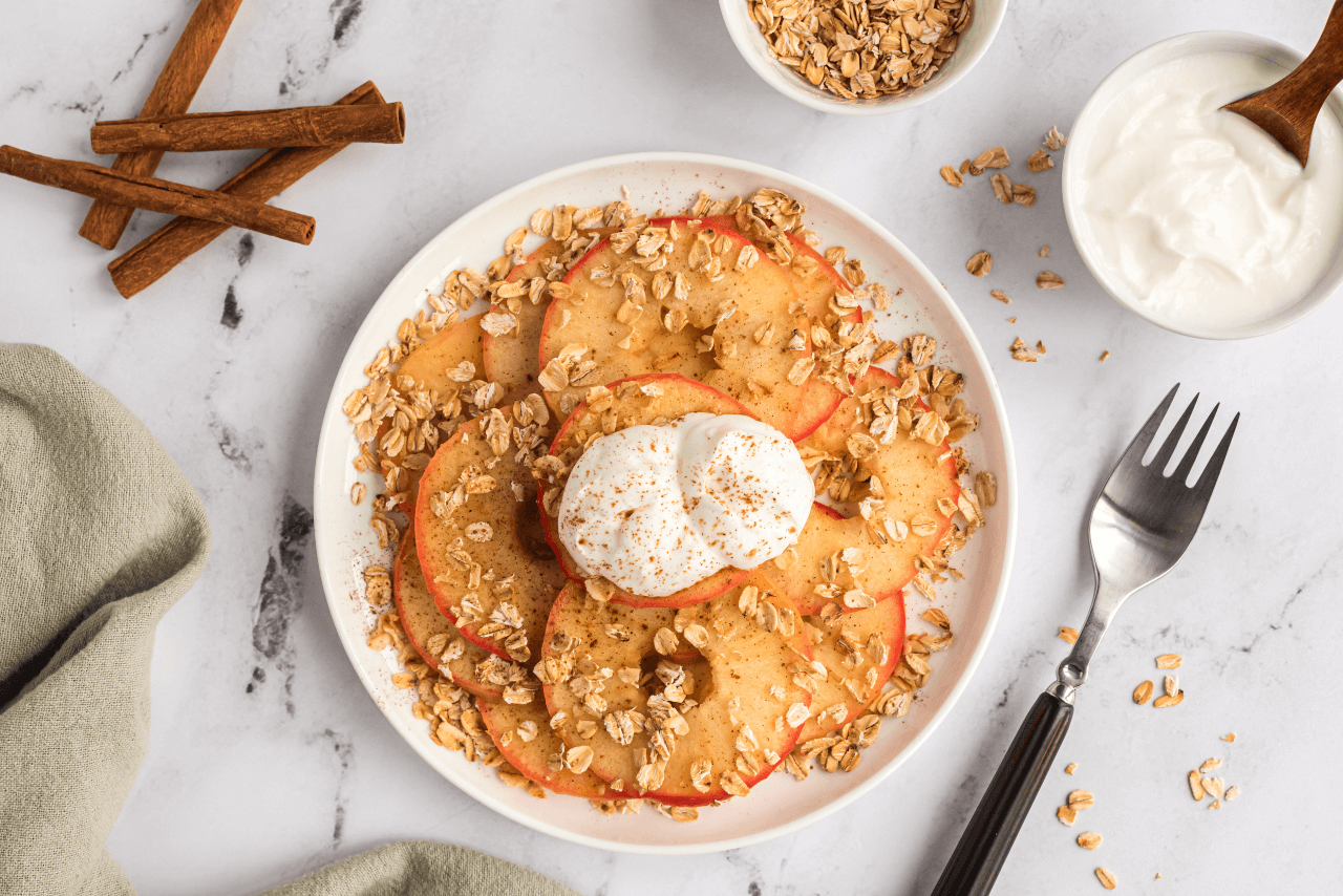 Cozy baked apple slices are a healthy warm dessert