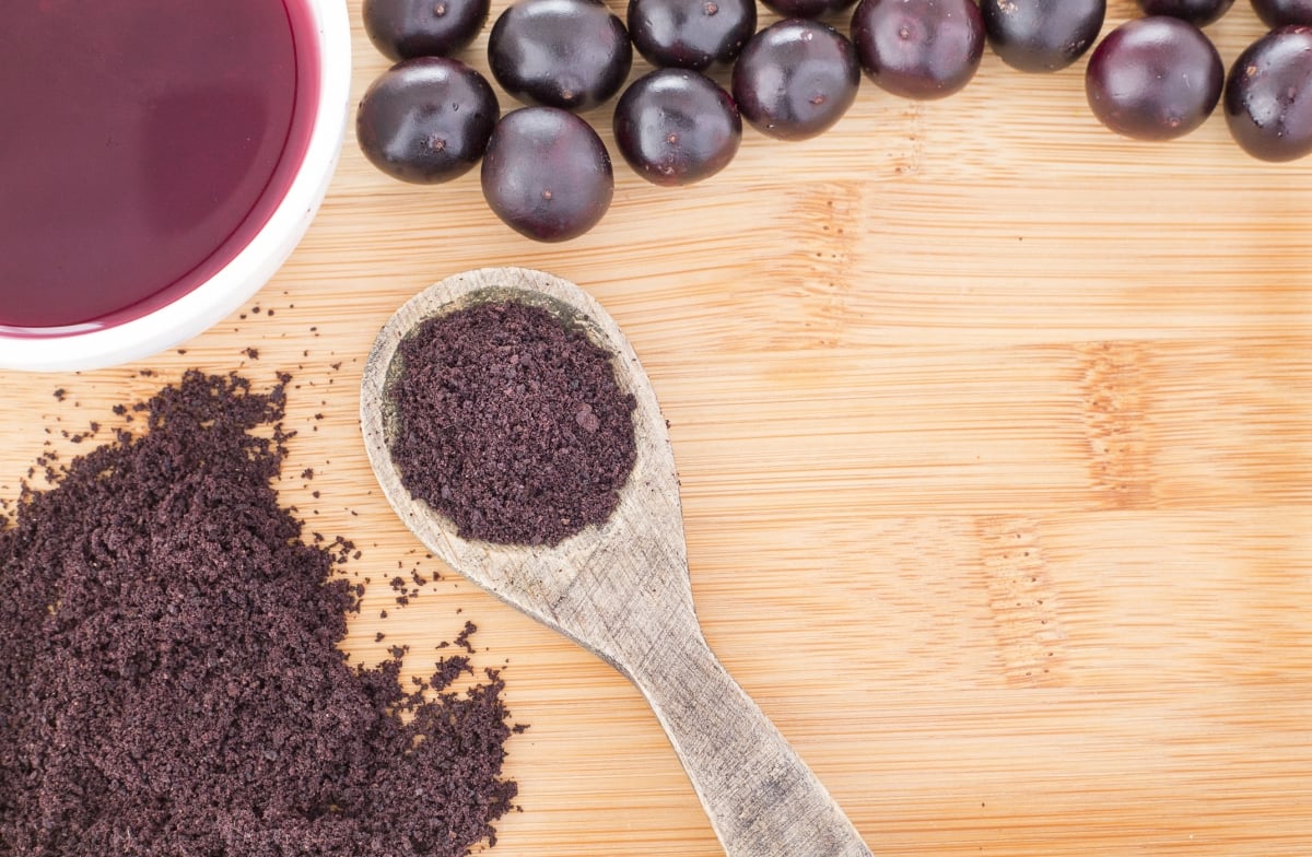 Acai berry powder and juice