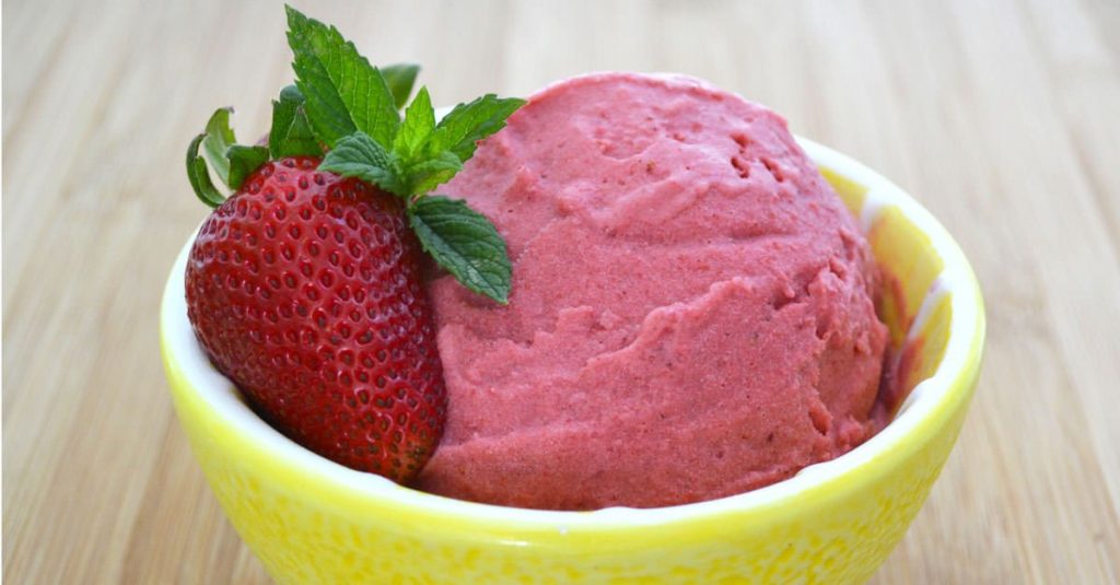 Strawberry coconut gelato