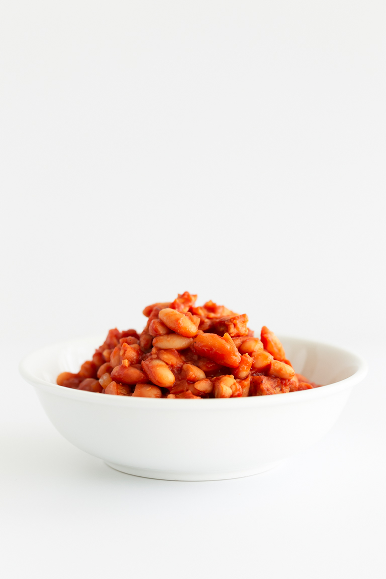 Baked Beans with Tempeh Bacon
