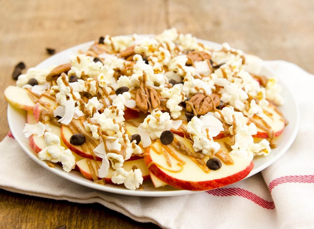 https://foodrevolution.org/wp-content/uploads/apple-nachos-supreme-1024x745.jpg