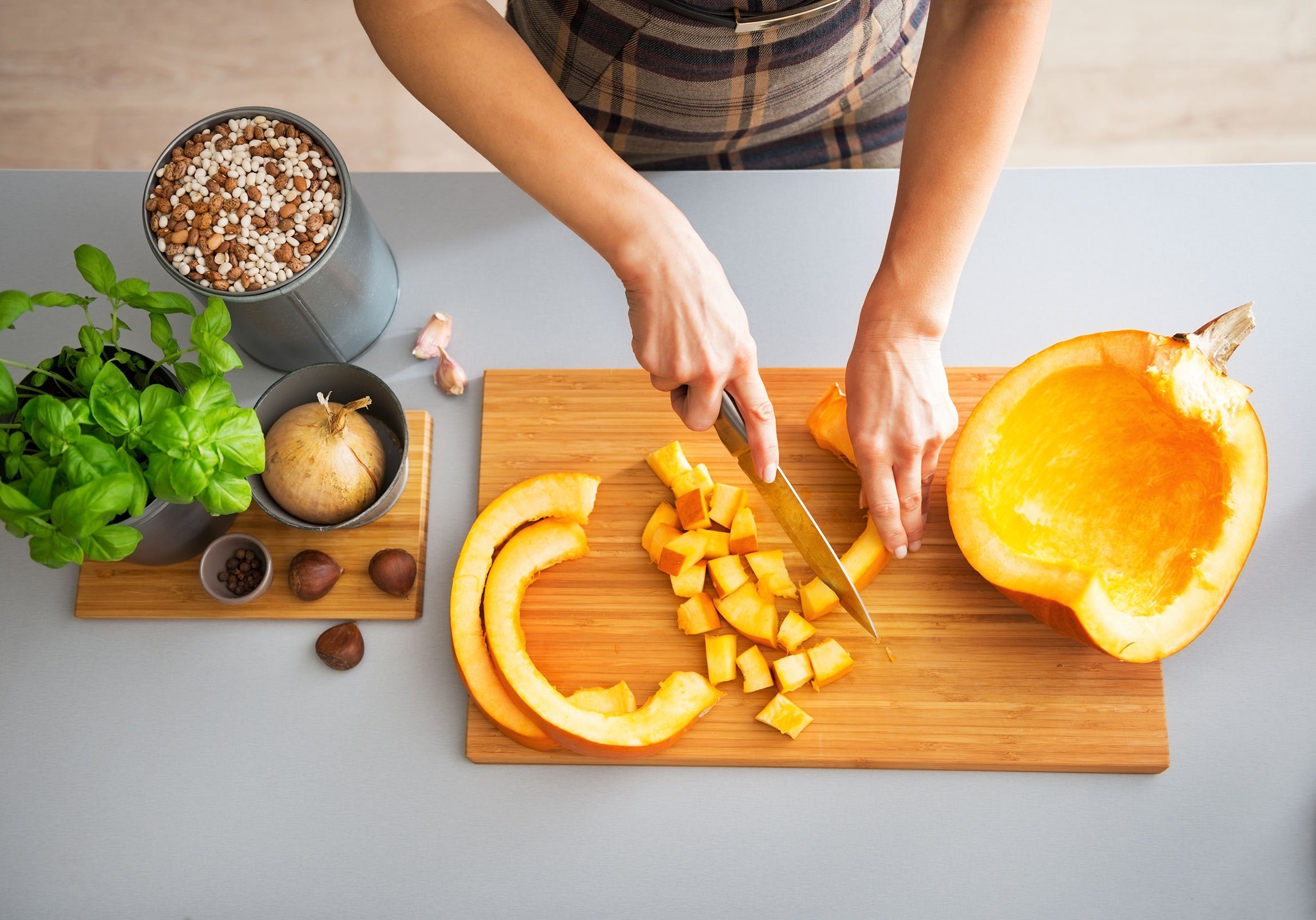 How to cut pumpkin correctly