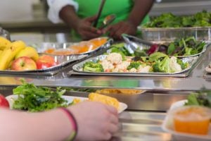 10 Ways School Lunch Is Improving + Healthy School Lunch Ideas