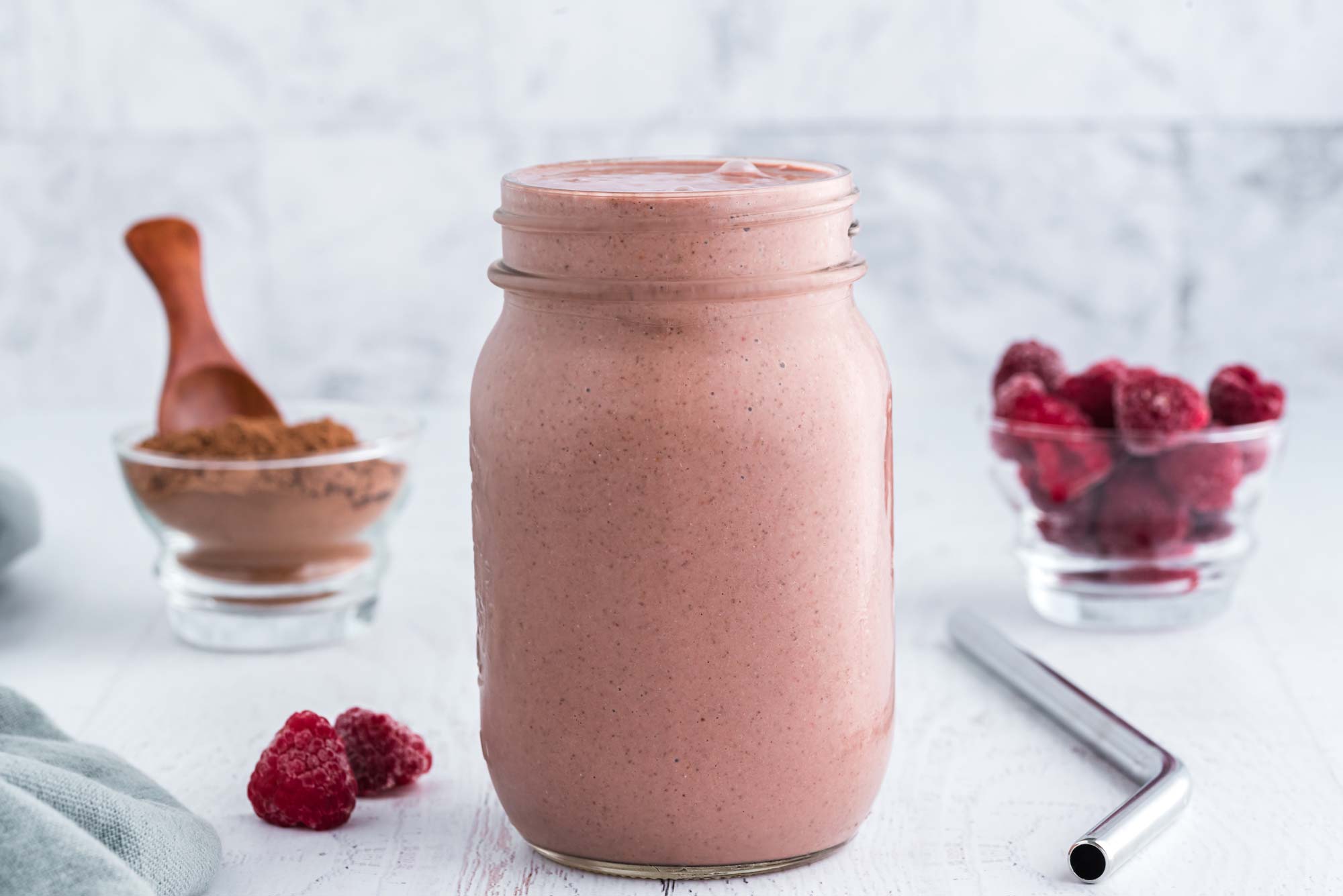 chocolate raspberry smoothie in mason jar