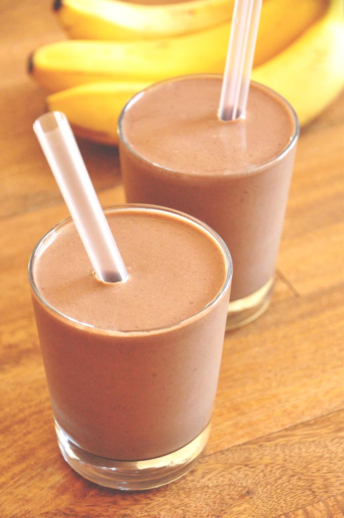 creamy chocolate banana breakfast shake