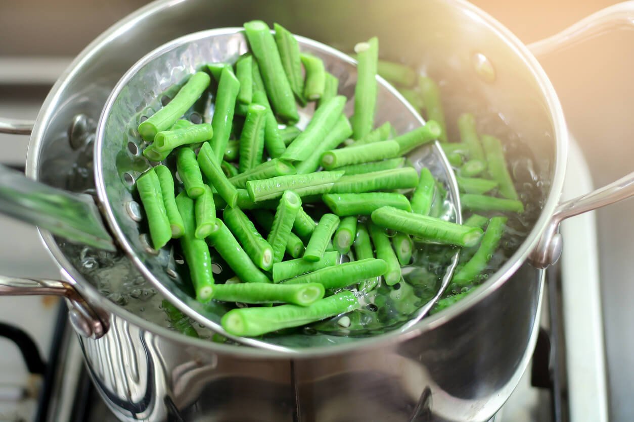 boiled yardlong beans