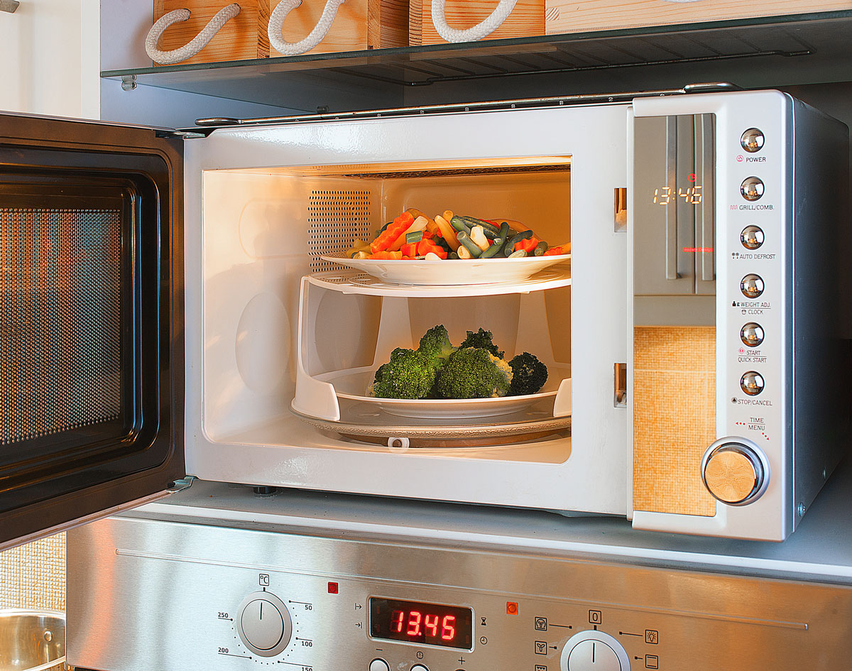 two plates in microwave