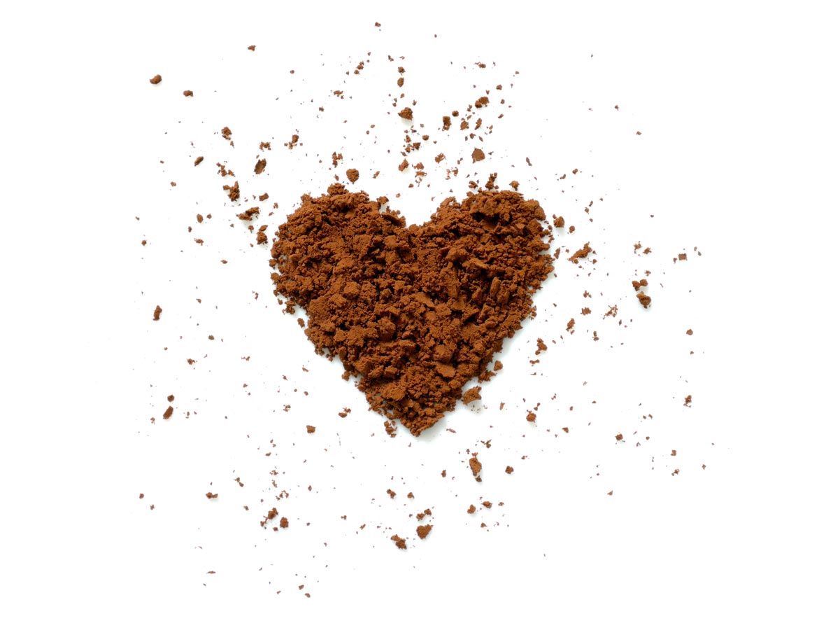 cocoa powder in heart shape