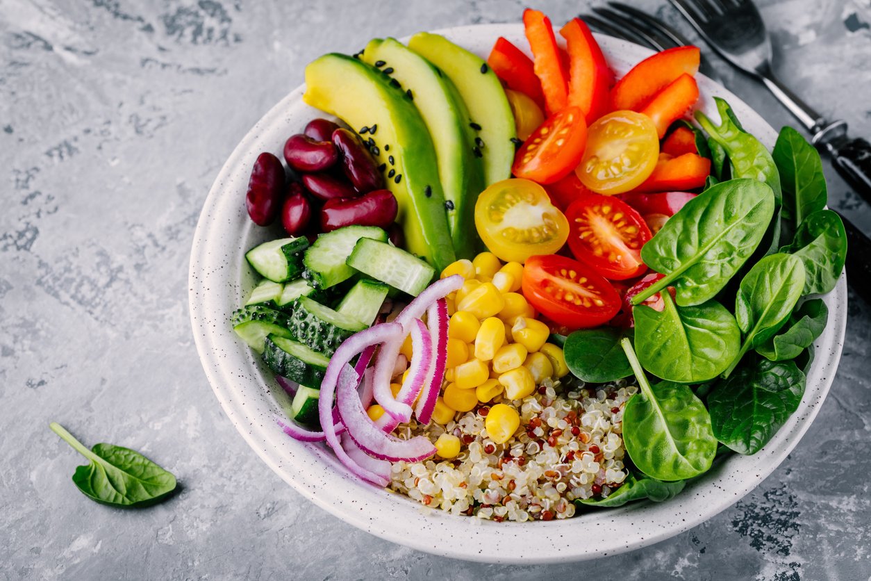 Foods for kidney health in a colorful Buddha Bowl