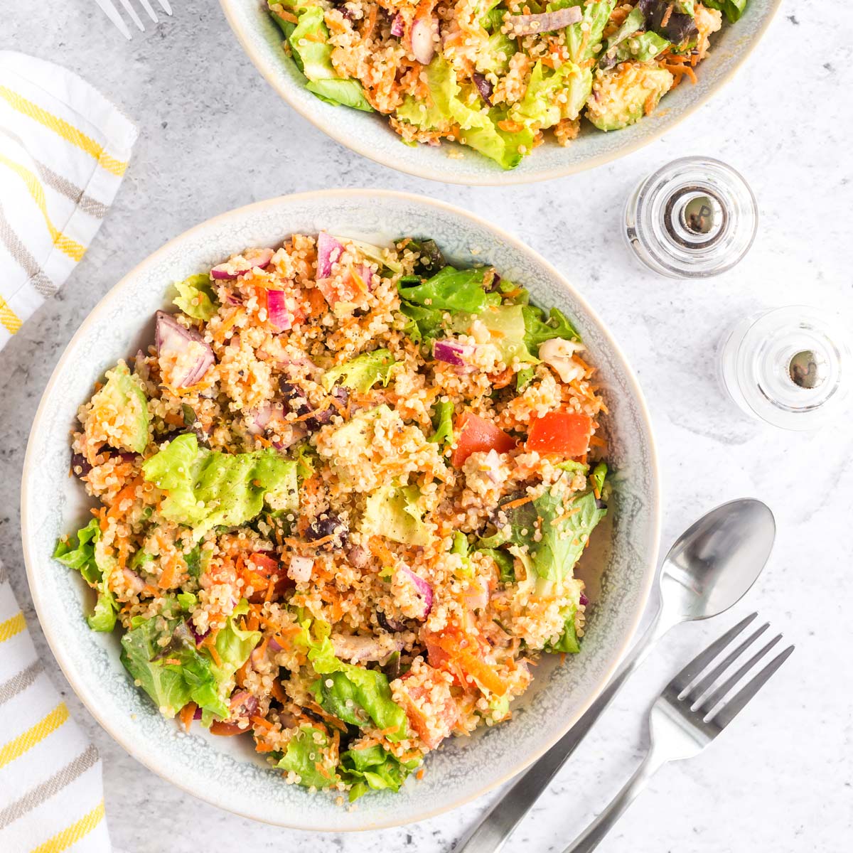 mediterranean quinoa breakfast bow