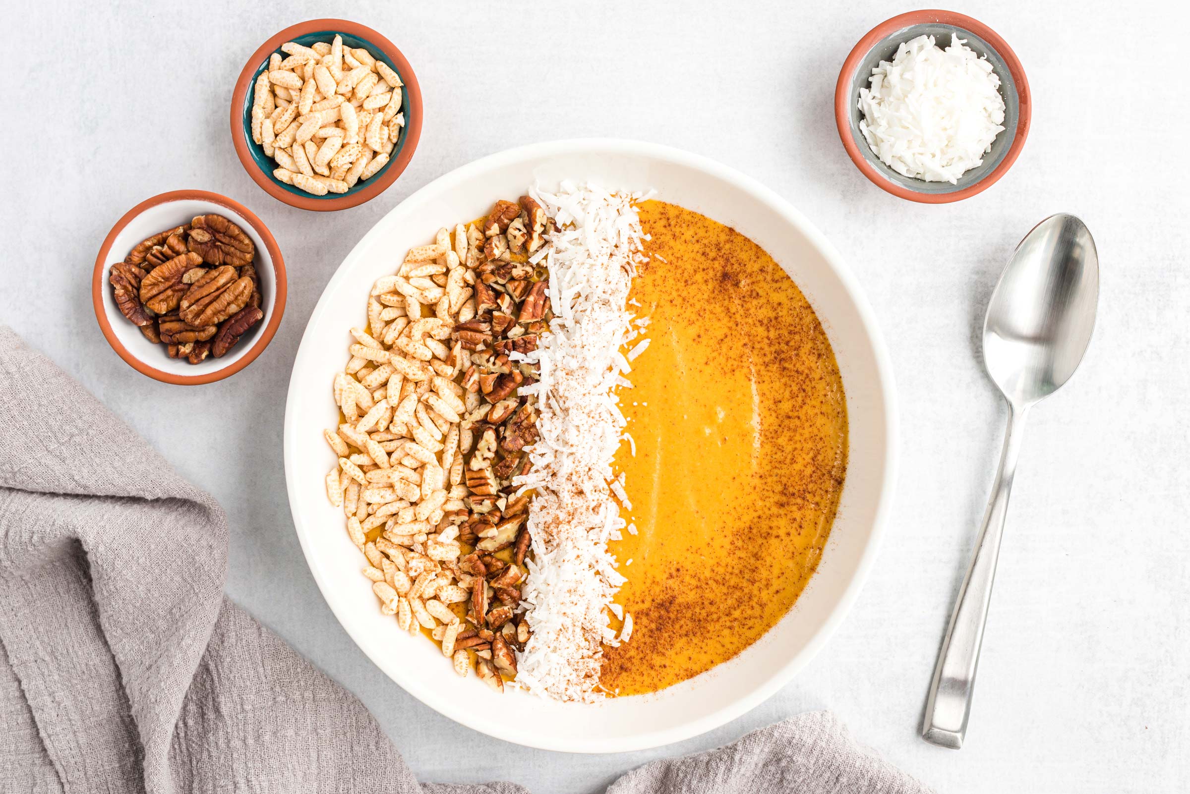 pumpkin spice smoothie bowl