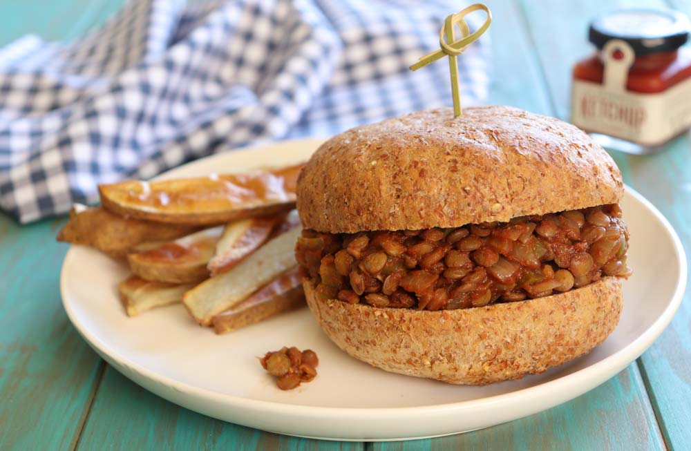 lentil sloppy joe sandwich