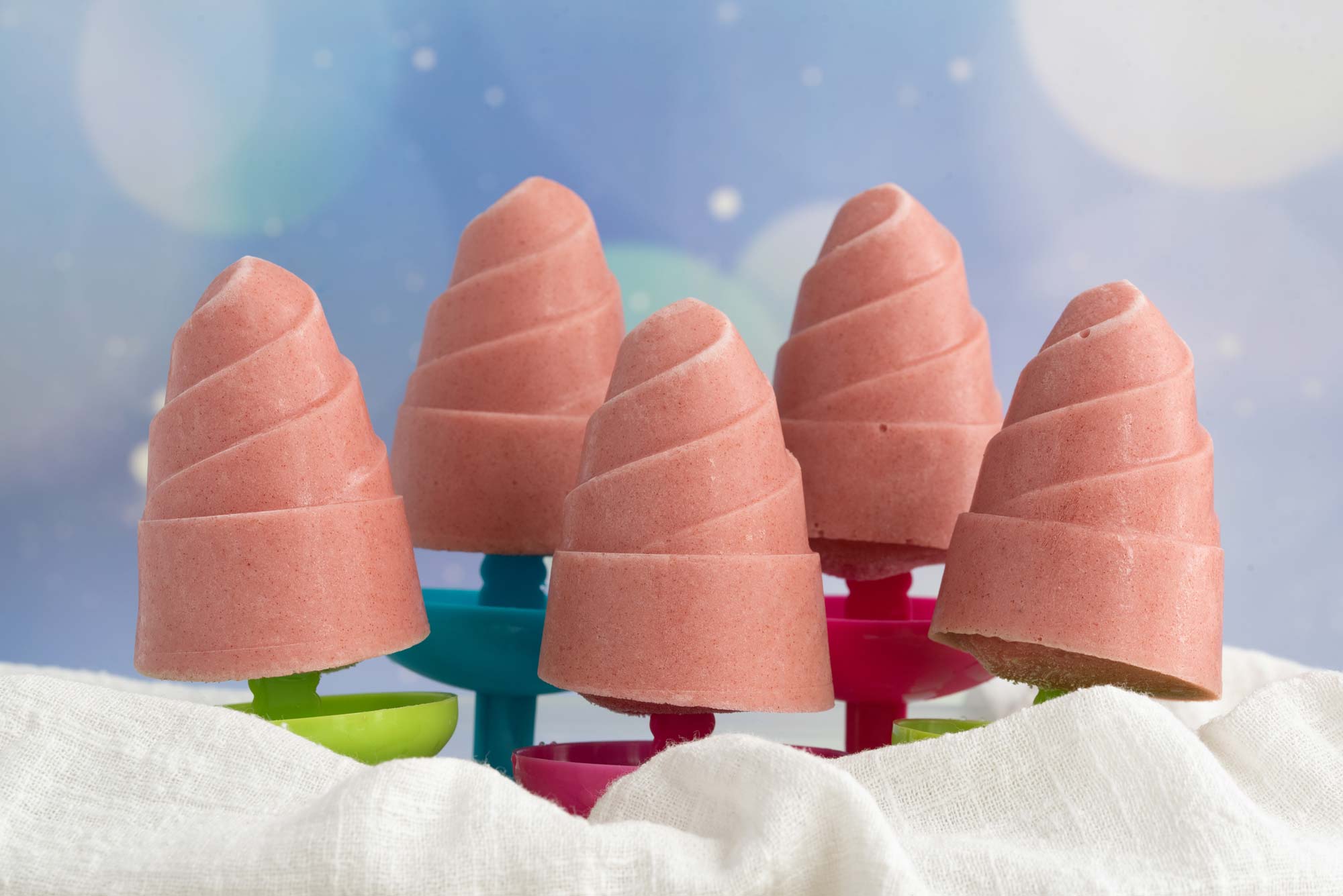 strawberry and cream popsicles